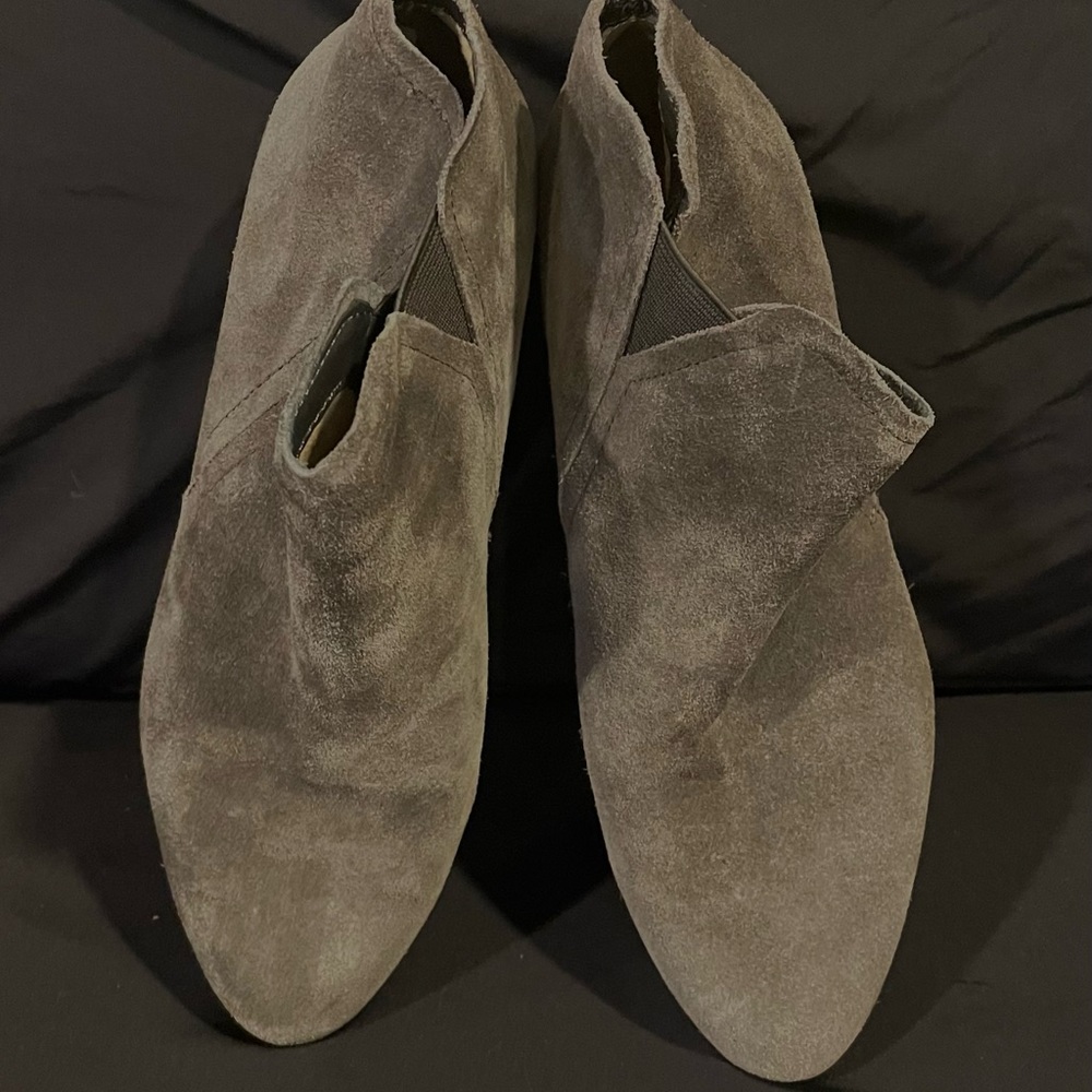 Susina Women’s suede ankle boots